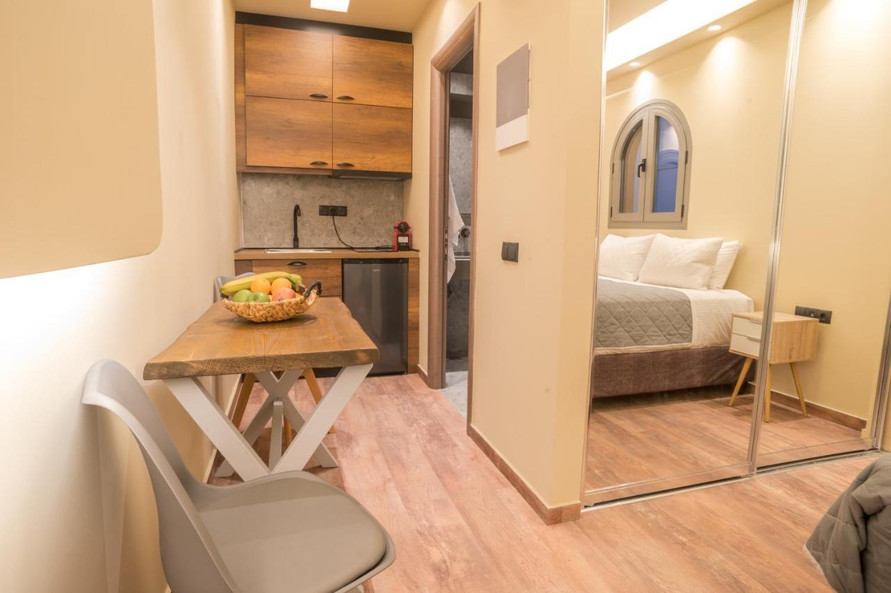 Seven Keys Luxury Suites Achílleion Zewnętrze zdjęcie