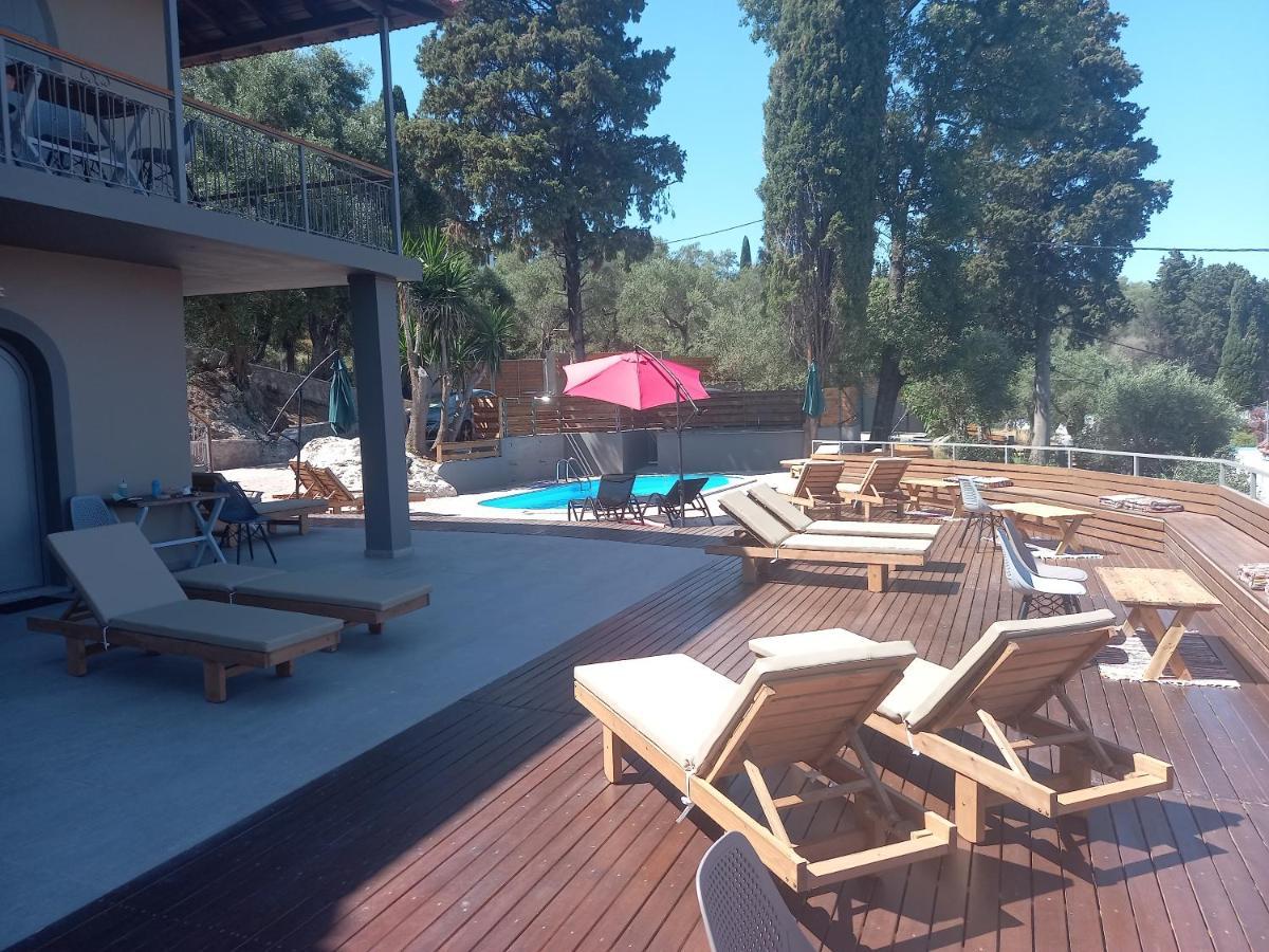 Seven Keys Luxury Suites Achílleion Zewnętrze zdjęcie