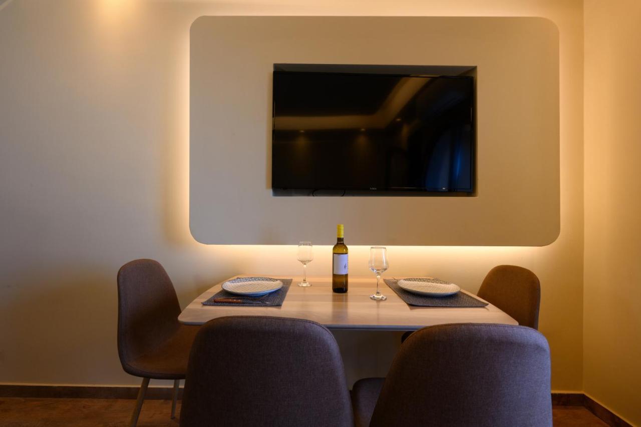 Seven Keys Luxury Suites Achílleion Zewnętrze zdjęcie