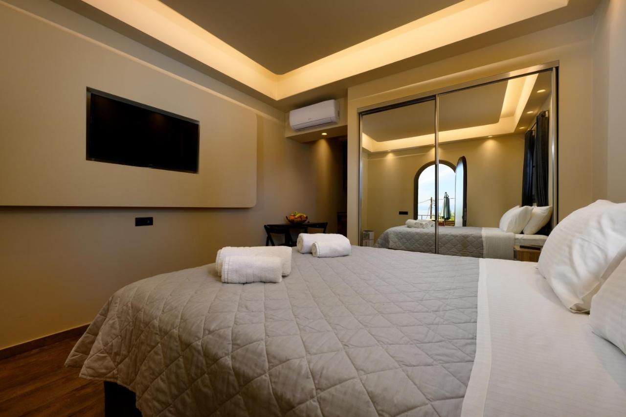 Seven Keys Luxury Suites Achílleion Zewnętrze zdjęcie